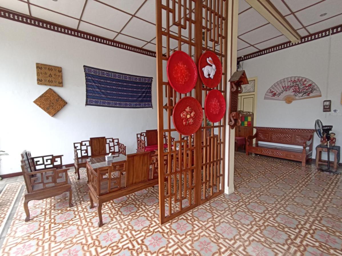 Mruyung Guest House Kota Lama Banyumas Mitra Reddoorz Εξωτερικό φωτογραφία